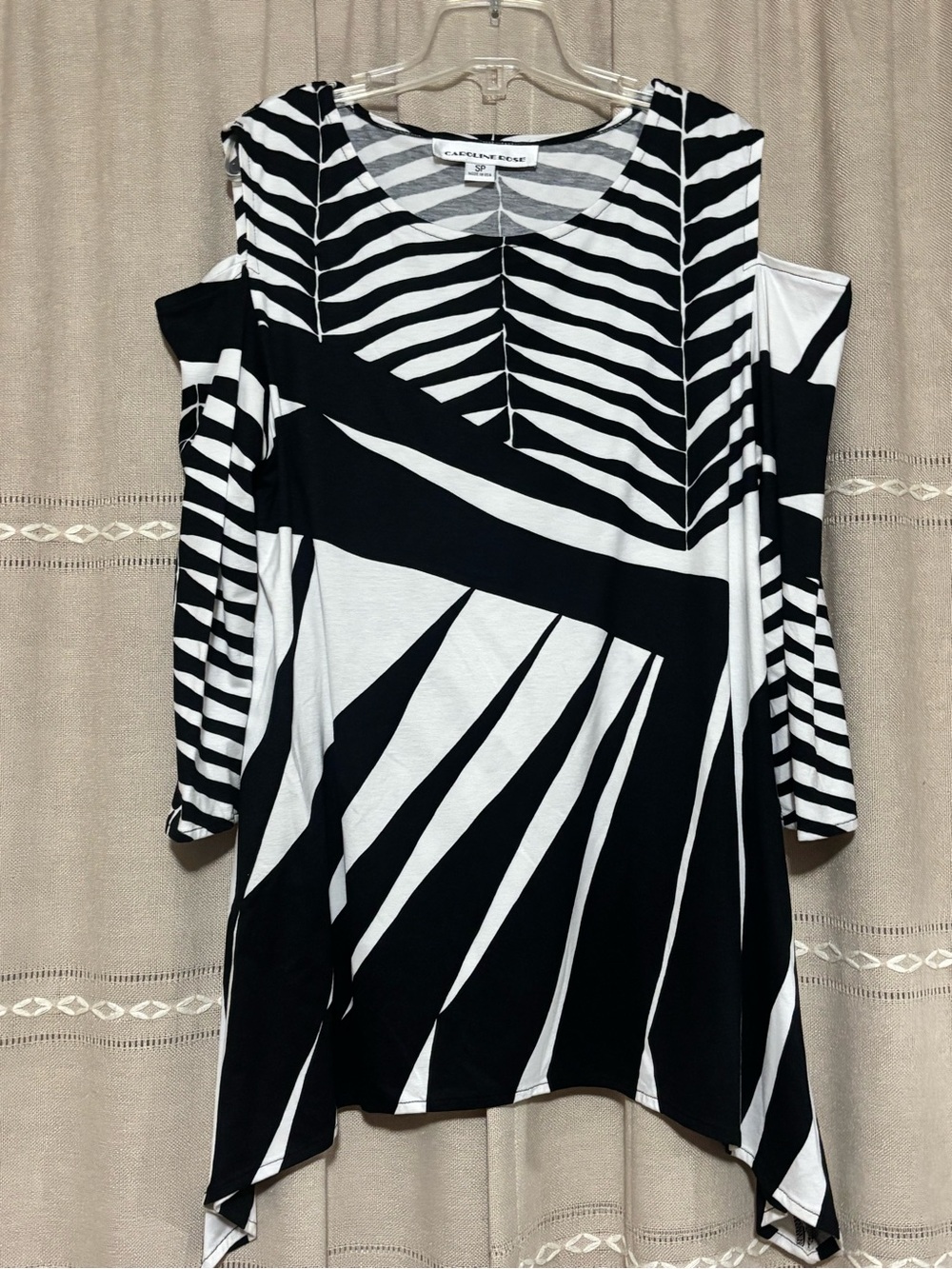 Caroline Rose Black White Abstract Cold Shoulder Asymmetric Tunics SP
